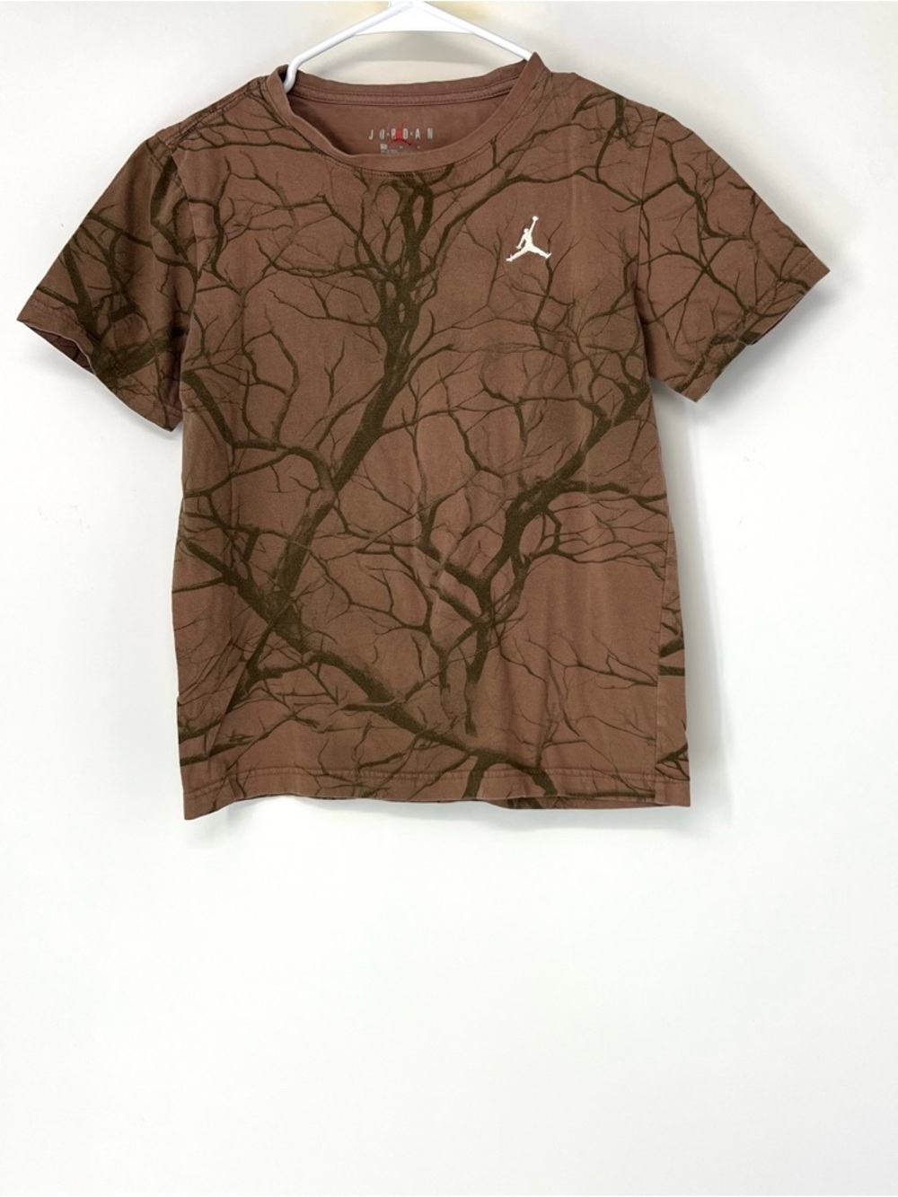 Jordan boys large t shirt